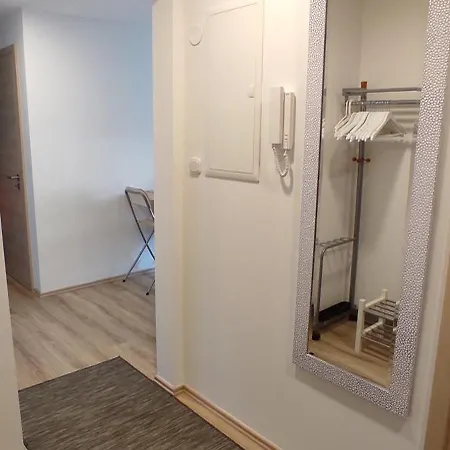 Crossair Mit Parken, Fahrradgarage Und Pkw-wallbox Am Haus * Zwickau